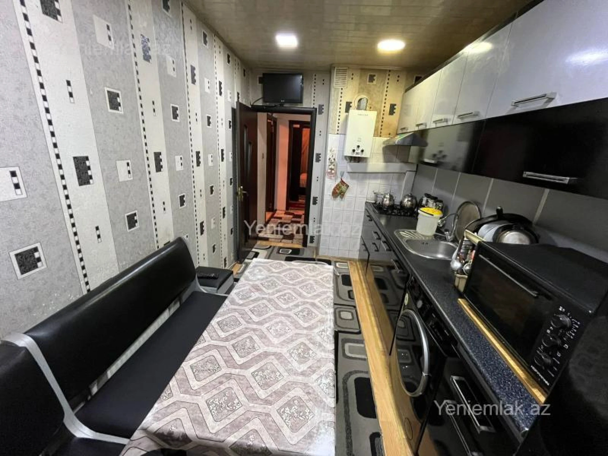 Satılır 3 otaqlı köhnə tikili 76 m²