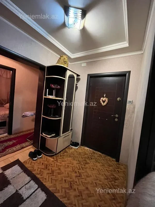 Satılır 3 otaqlı köhnə tikili 76 m²