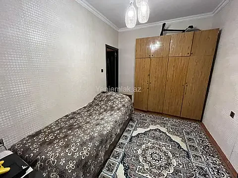 Satılır 3 otaqlı köhnə tikili 76 m²