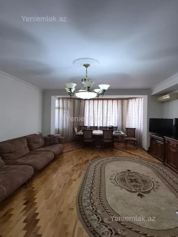 Satılır 6 otaqlı yeni tikili 220 m²