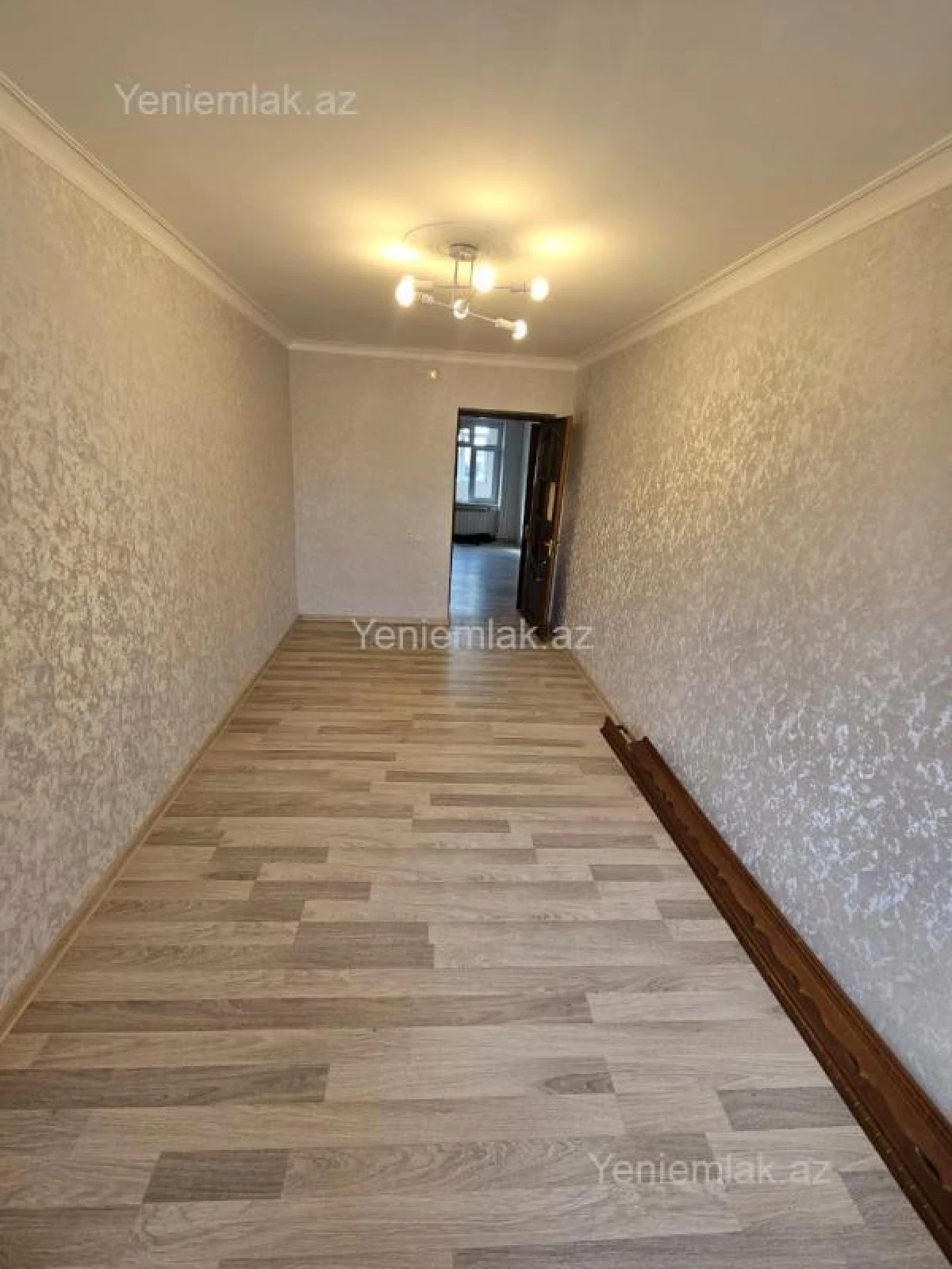 Satılır 2 otaqlı köhnə tikili 50 m²