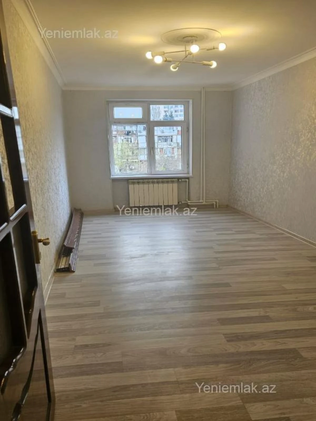 Satılır 2 otaqlı köhnə tikili 50 m²