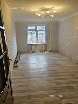 Satılır 2 otaqlı köhnə tikili 50 m²