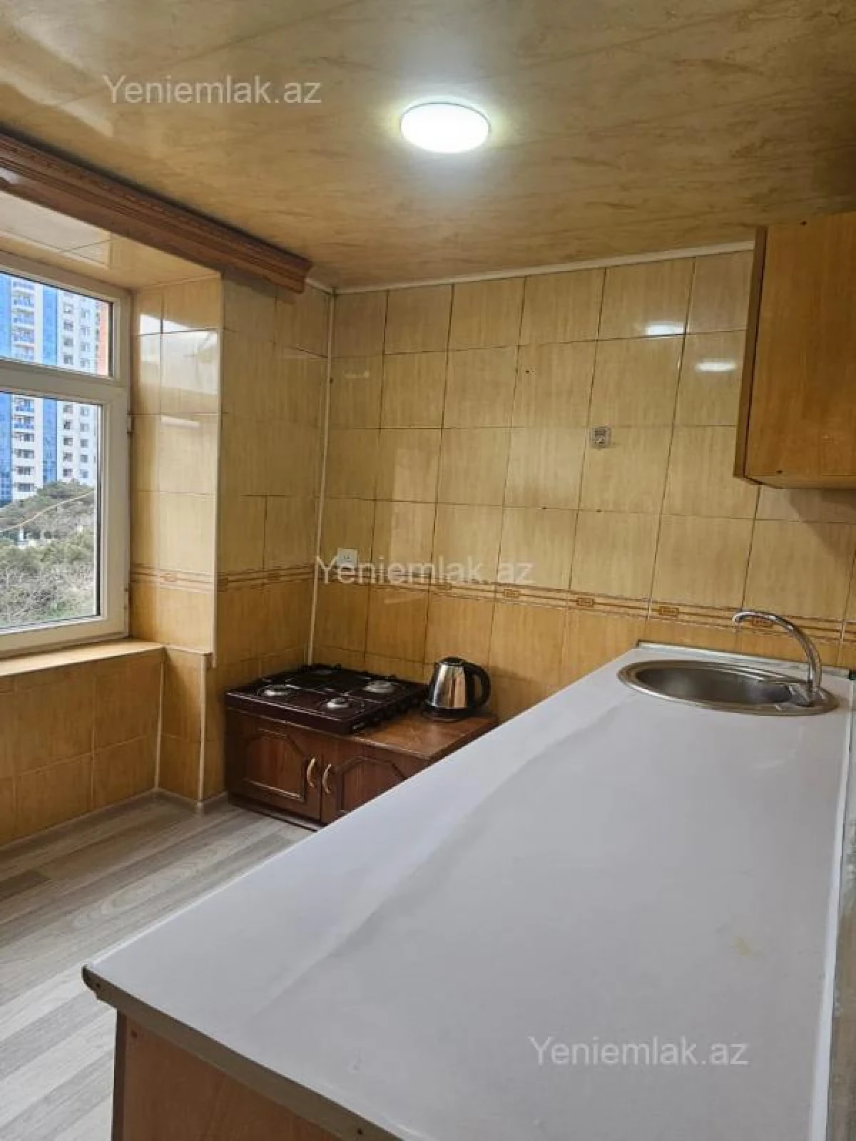 Satılır 2 otaqlı köhnə tikili 50 m²