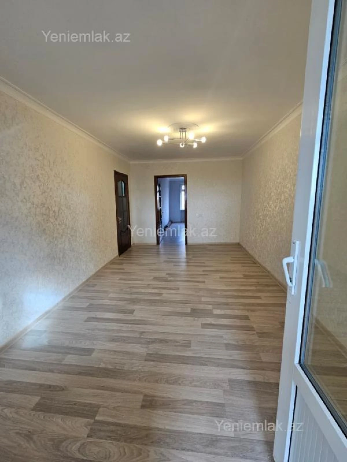 Satılır 2 otaqlı köhnə tikili 50 m²