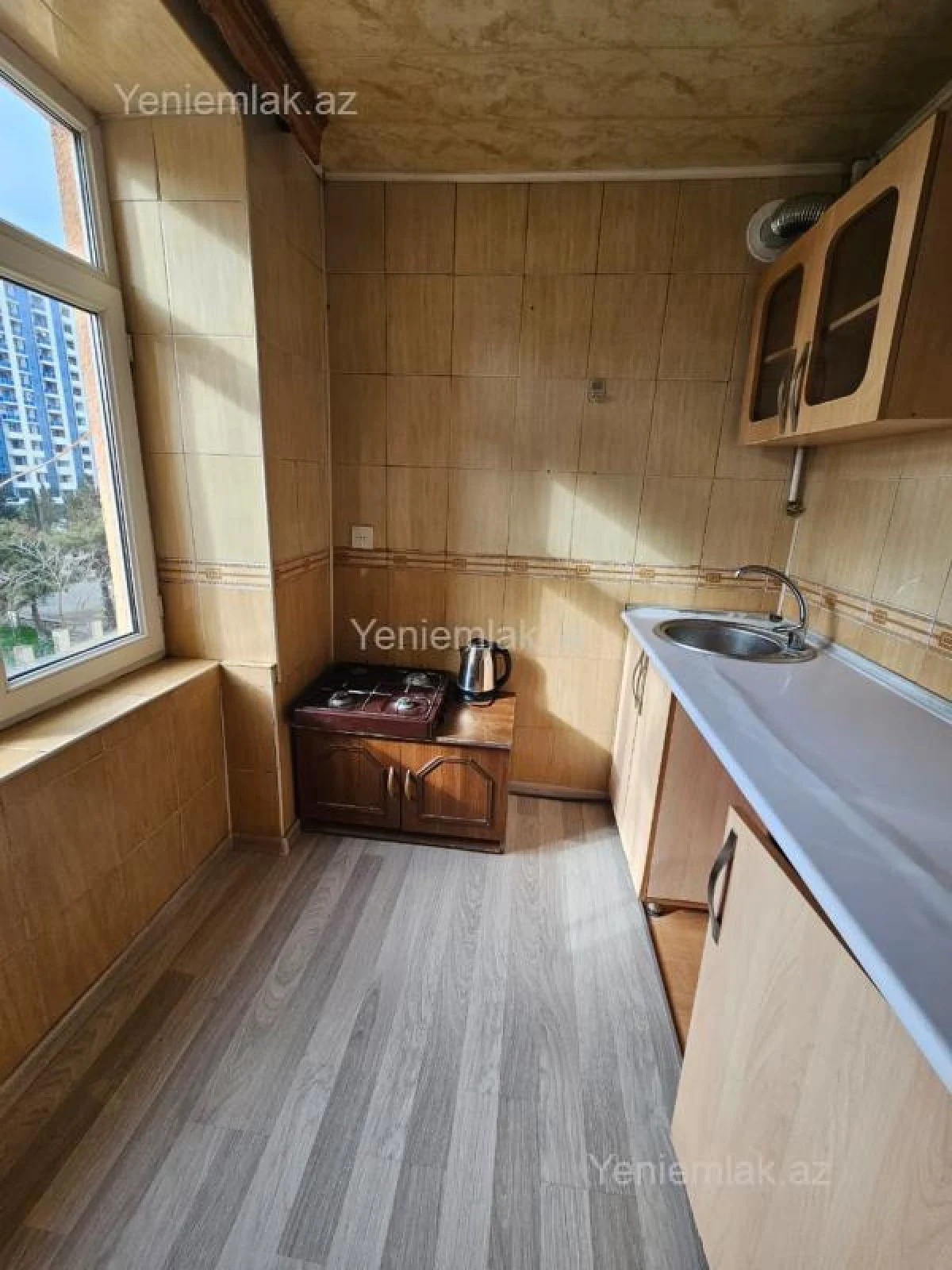 Satılır 2 otaqlı köhnə tikili 50 m²