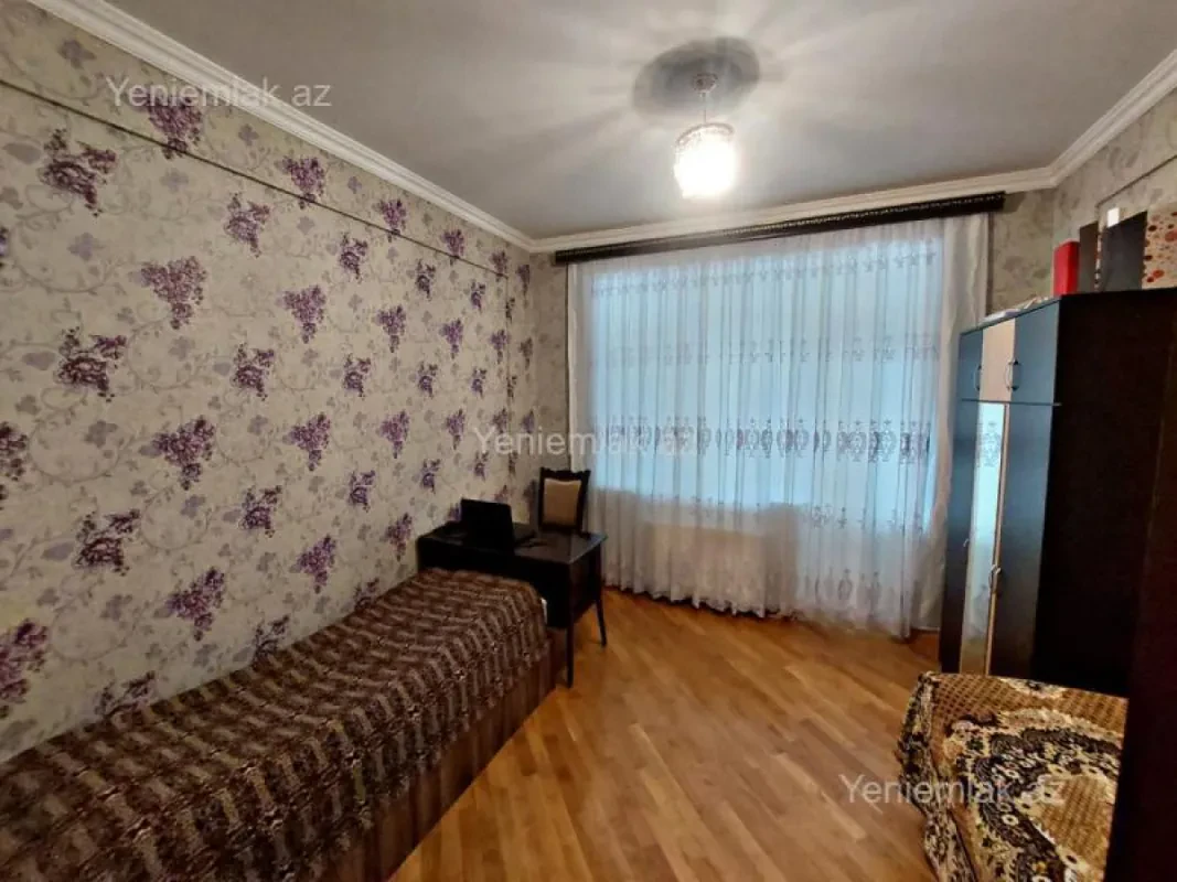 Satılır 3 otaqlı yeni tikili 130 m²
