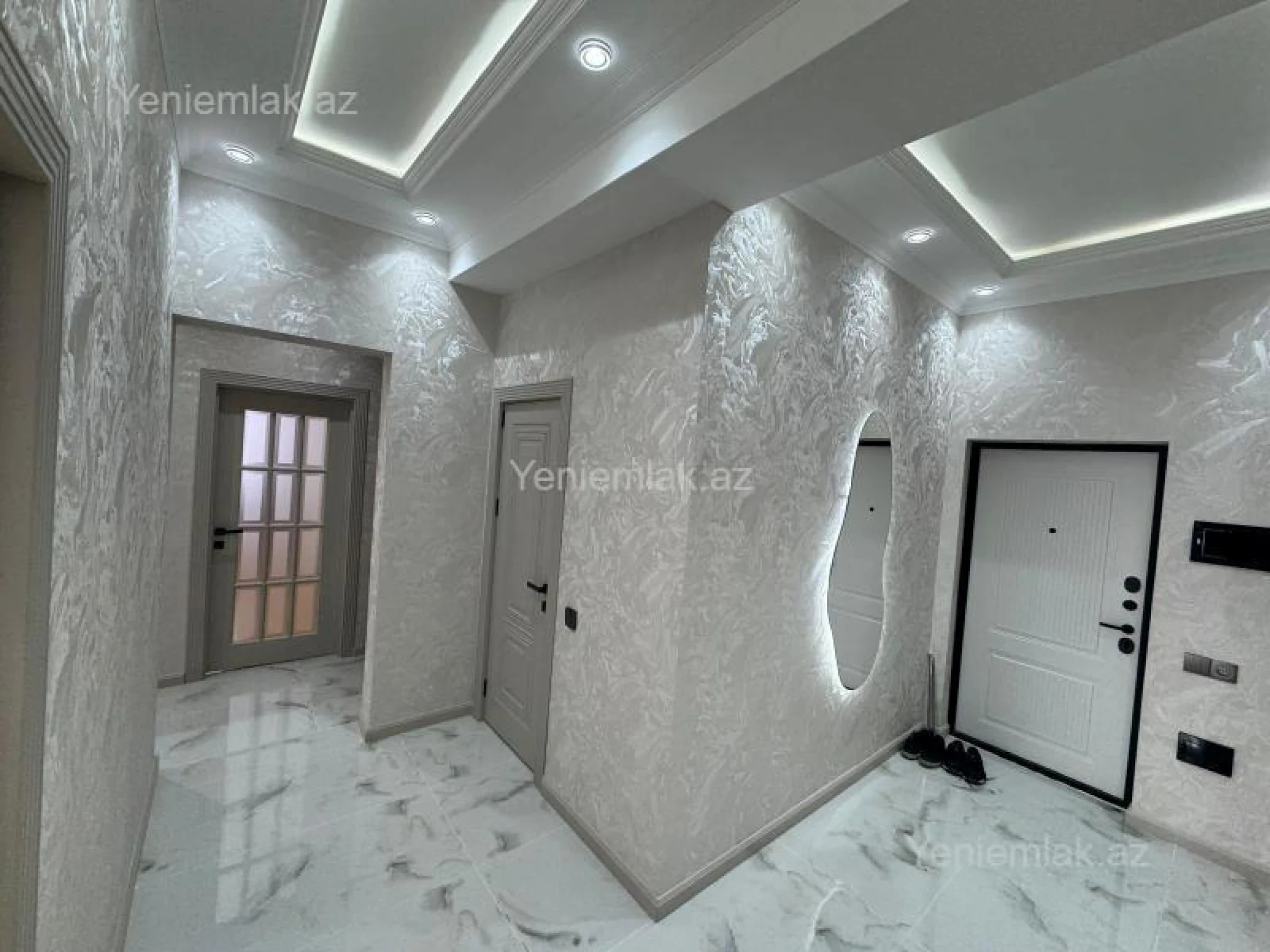 Satılır 2 otaqlı yeni tikili 92 m²