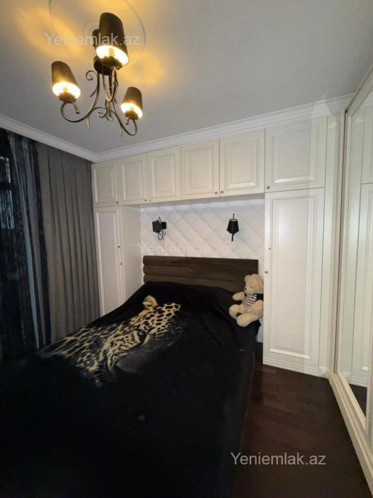 Satılır 2 otaqlı köhnə tikili 65 m²