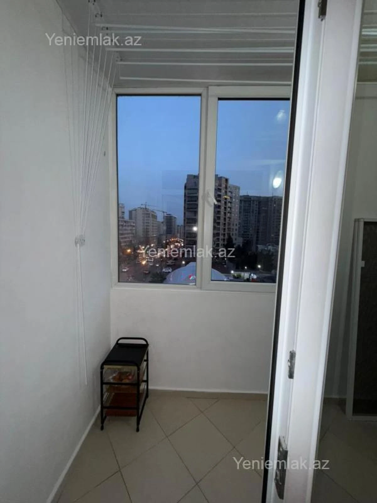Satılır 2 otaqlı köhnə tikili 65 m²