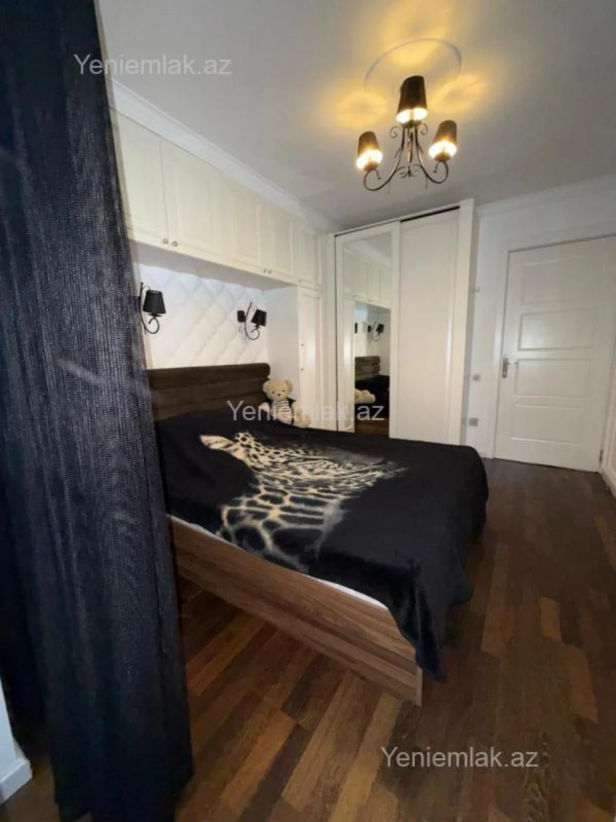 Satılır 2 otaqlı köhnə tikili 65 m²