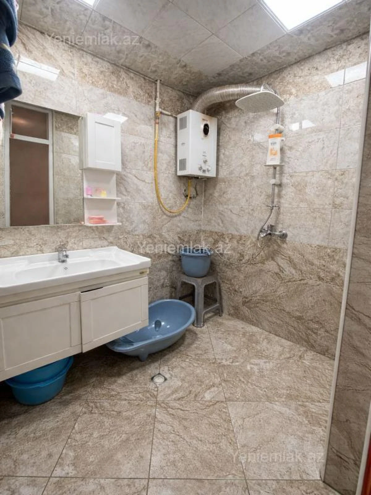 Satılır 3 otaqlı köhnə tikili 80 m²