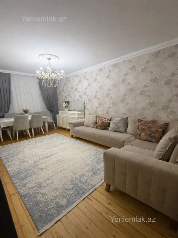 Satılır 3 otaqlı köhnə tikili 80 m²