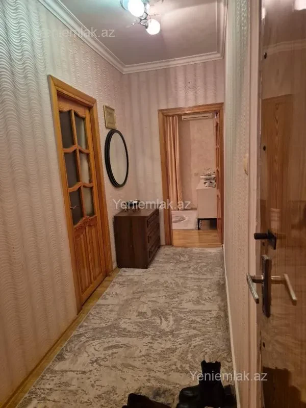 Satılır 2 otaqlı köhnə tikili 57 m²