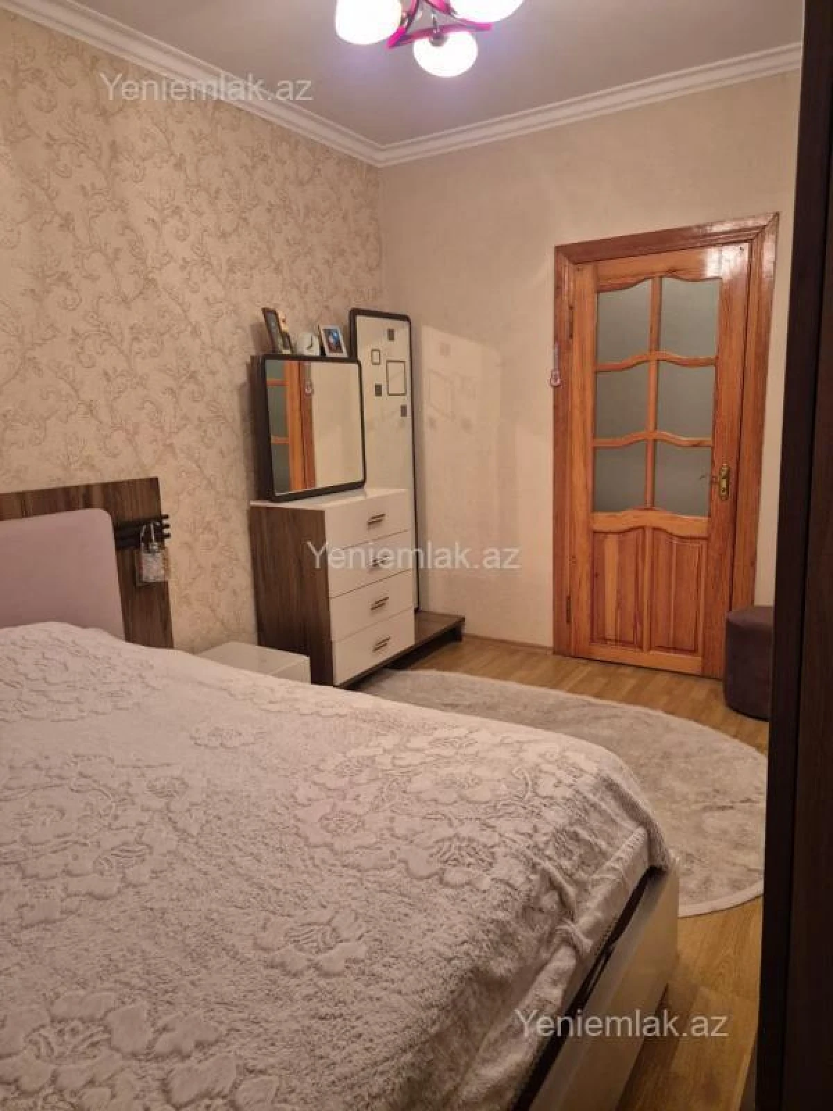 Satılır 2 otaqlı köhnə tikili 57 m²