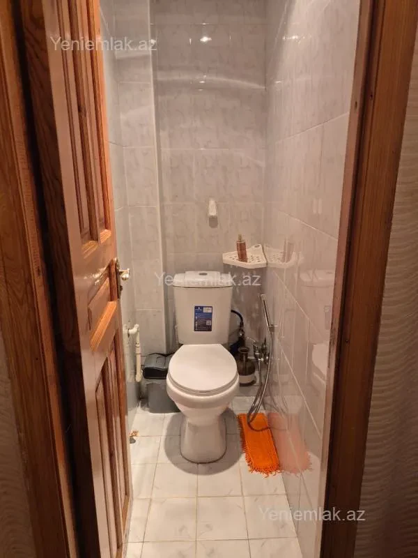 Satılır 2 otaqlı köhnə tikili 57 m²