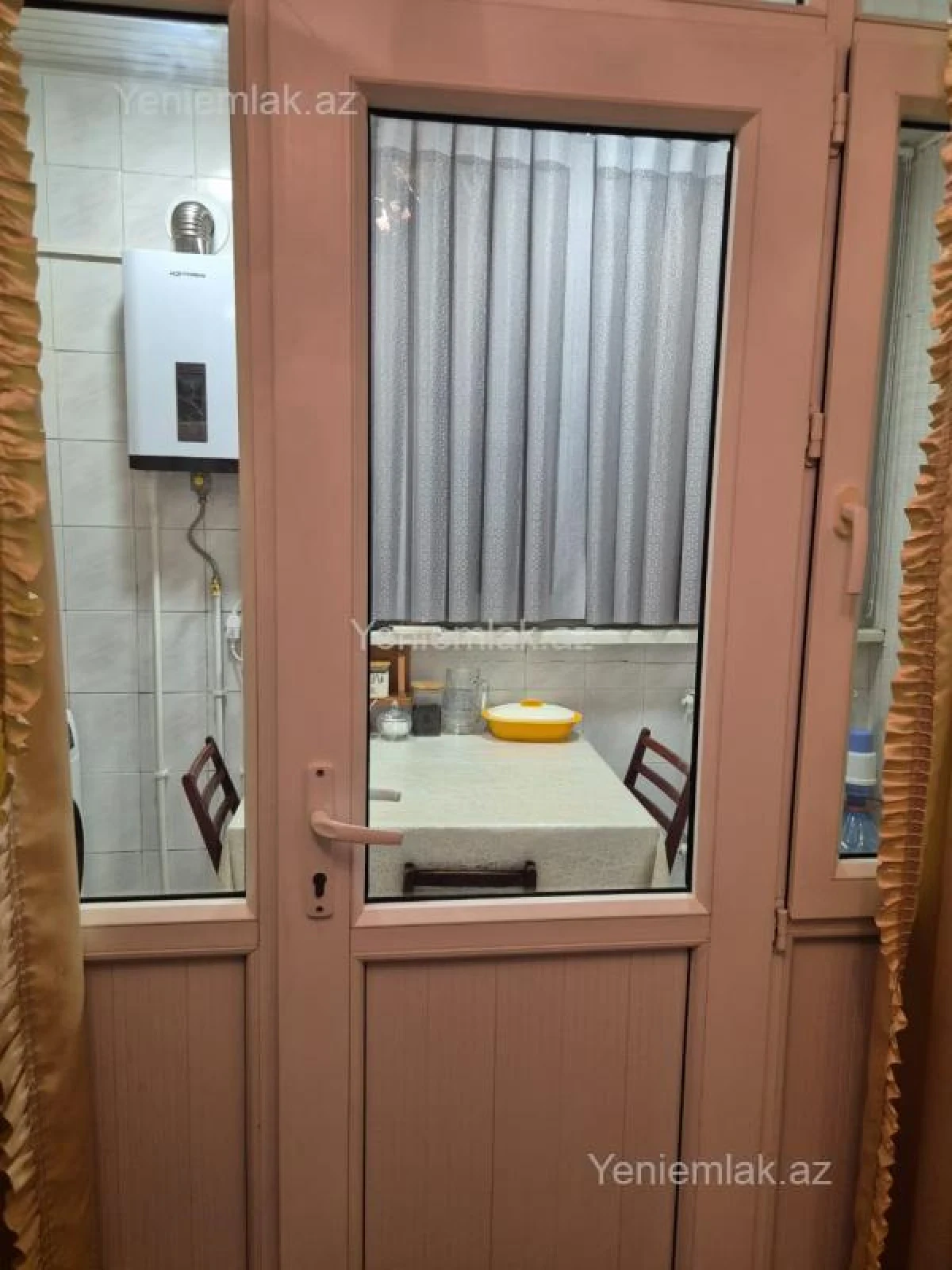 Satılır 2 otaqlı köhnə tikili 57 m²