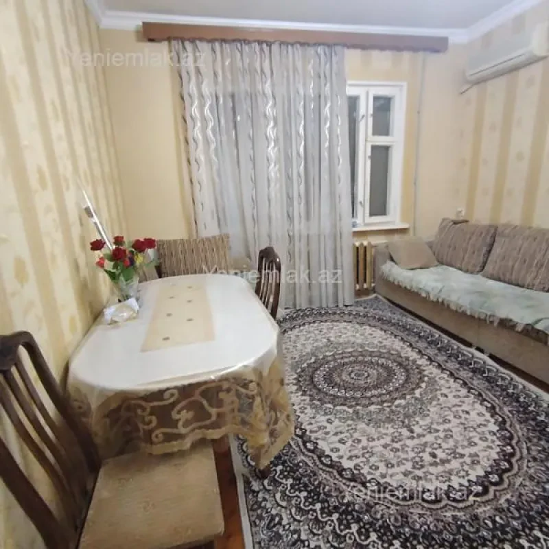 Satılır 3 otaqlı köhnə tikili 85 m²