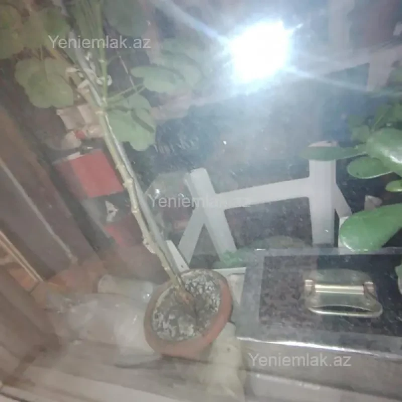 Satılır 3 otaqlı köhnə tikili 85 m²