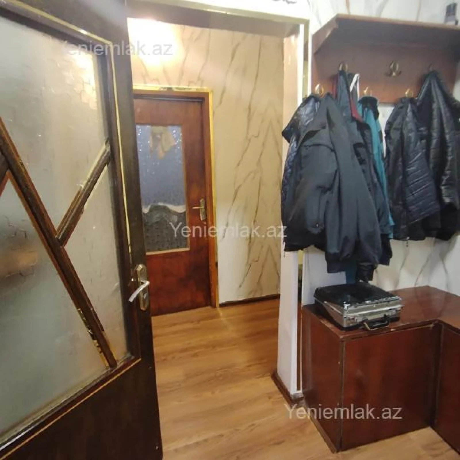 Satılır 3 otaqlı köhnə tikili 85 m²