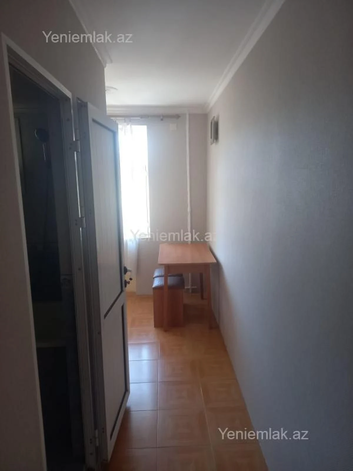 Satılır 1 otaqlı köhnə tikili 35 m²