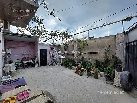 Satılır 6 otaqlı həyət evi 110 m²