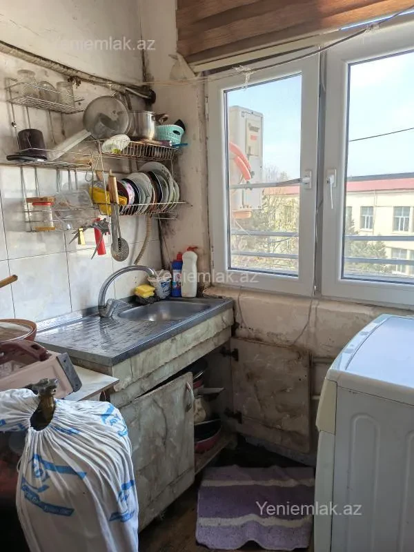 Satılır 1 otaqlı köhnə tikili 22 m²