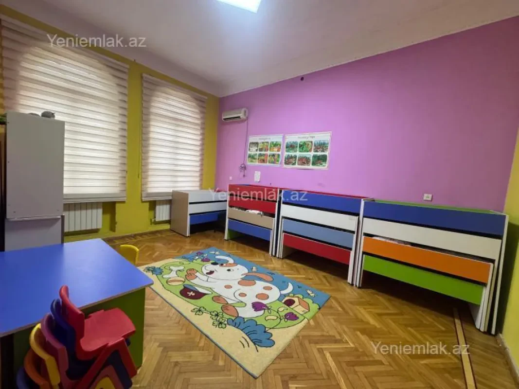 Satılır 5 otaqlı obyekt 412 m²