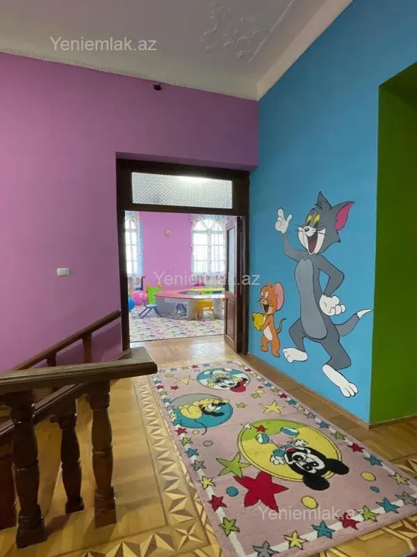 Satılır 5 otaqlı obyekt 412 m²