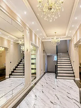 Satılır 5 otaqlı həyət evi 450 m²