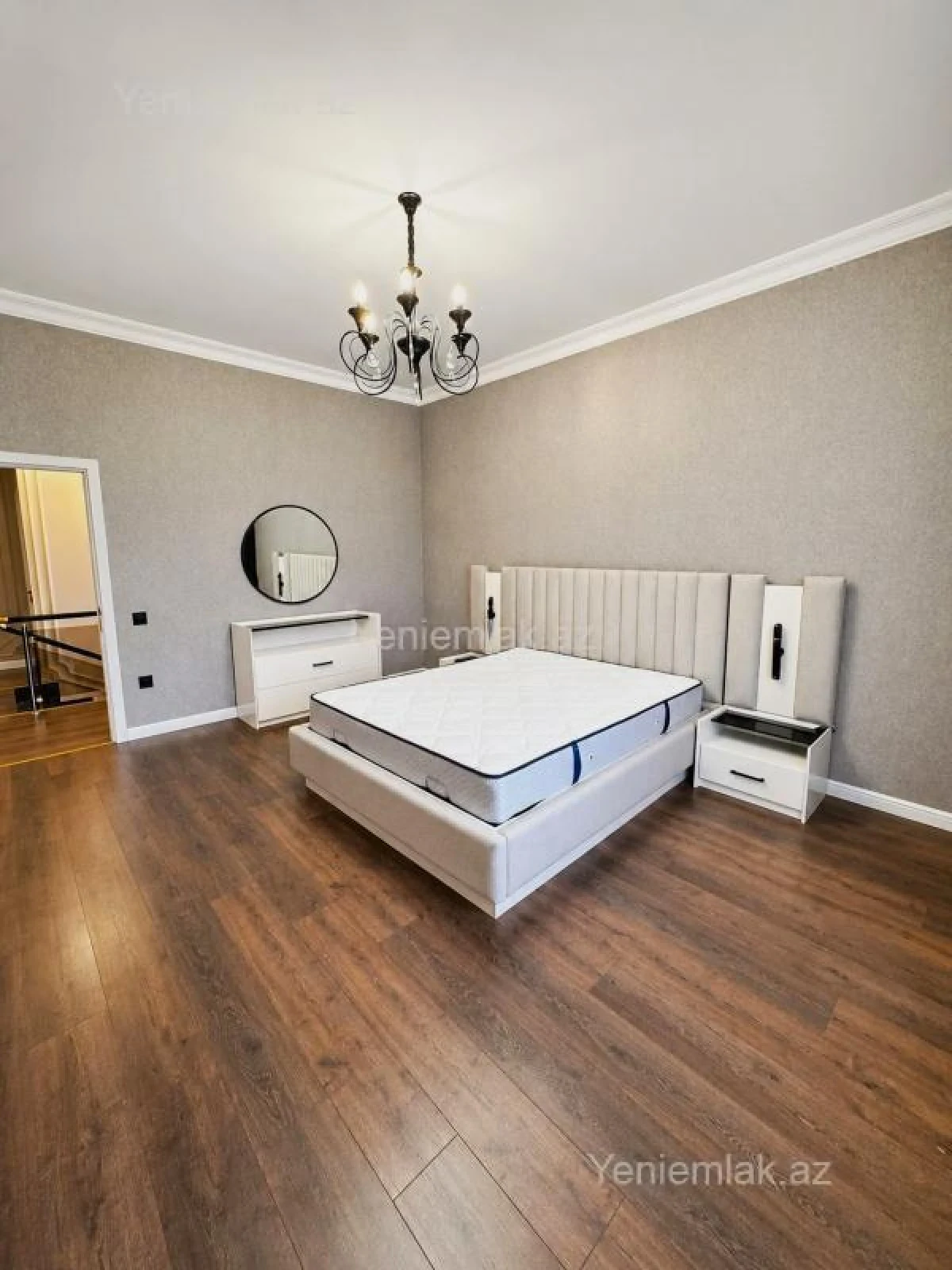 Satılır 5 otaqlı həyət evi 450 m²