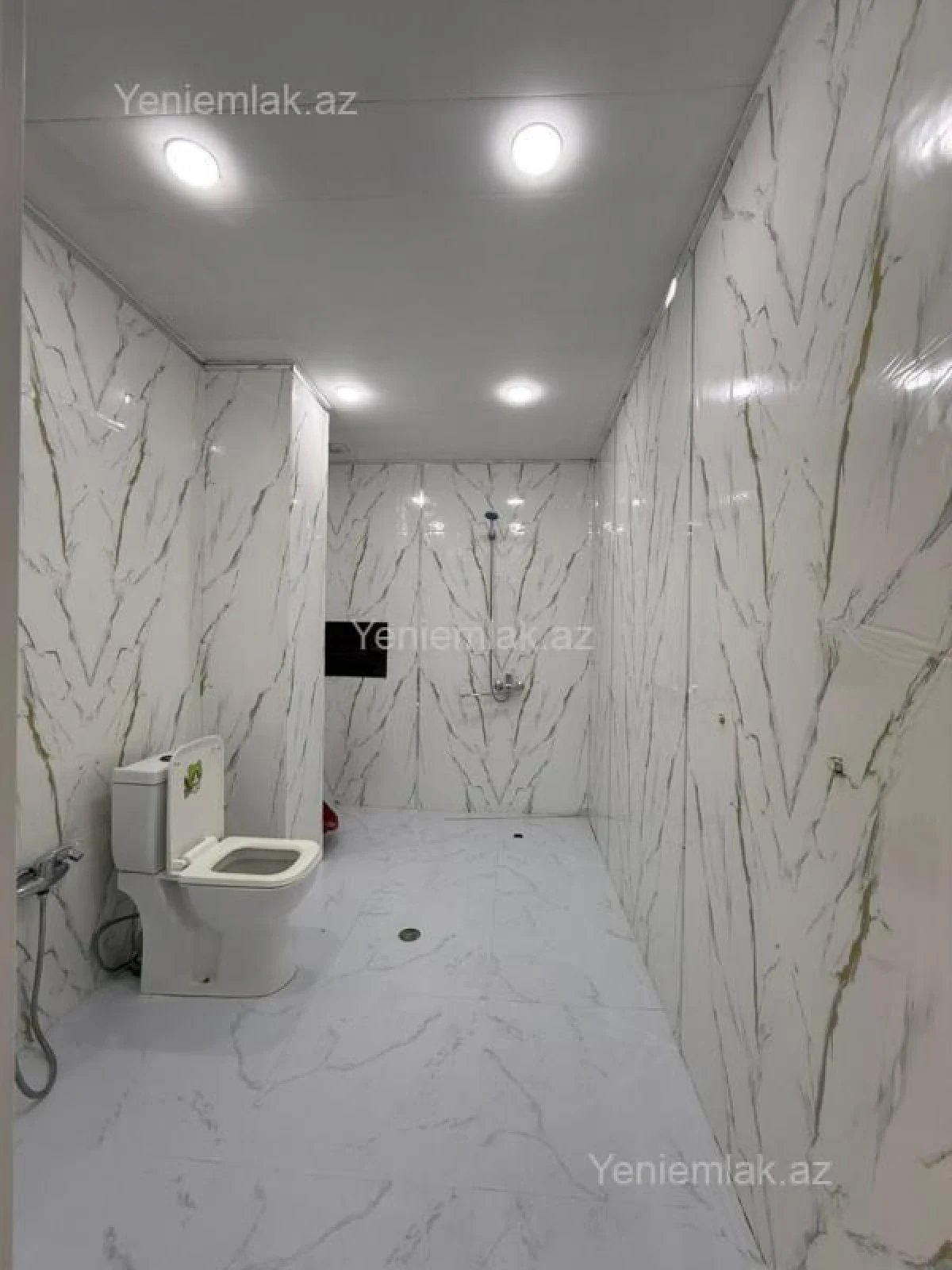 Satılır 2 otaqlı yeni tikili 73 m²