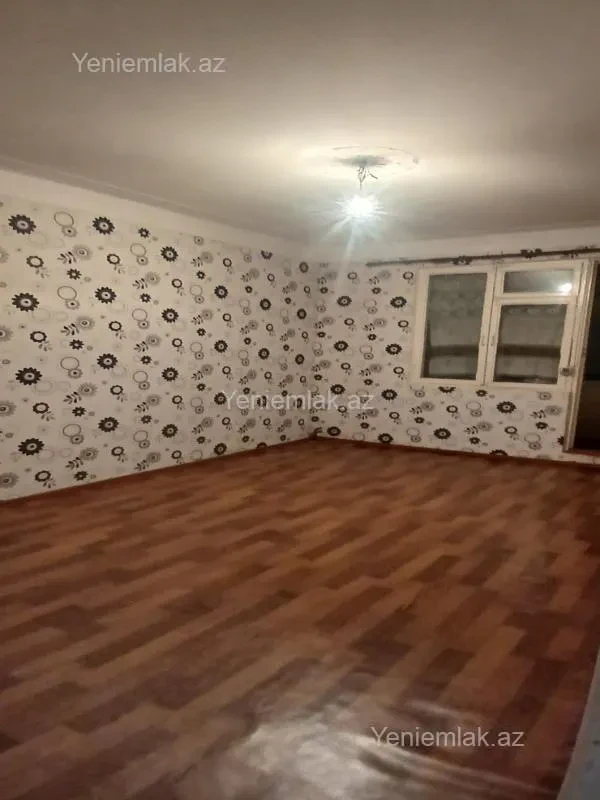 Satılır 2 otaqlı köhnə tikili 40 m²