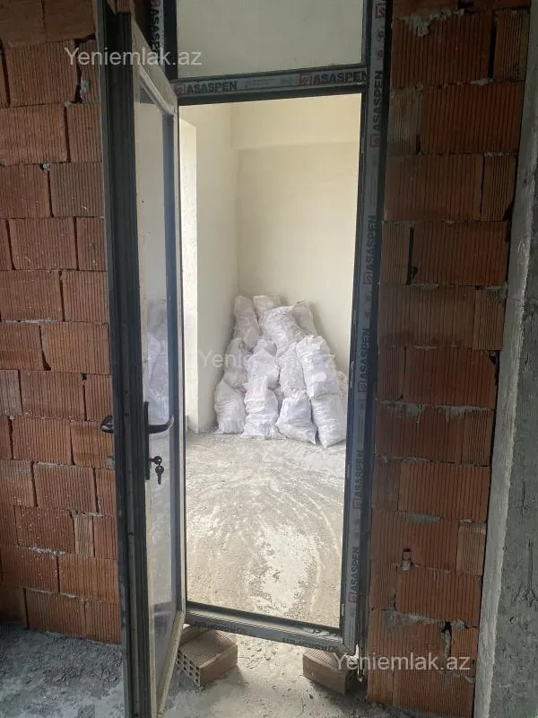 Satılır 3 otaqlı yeni tikili 108 m²