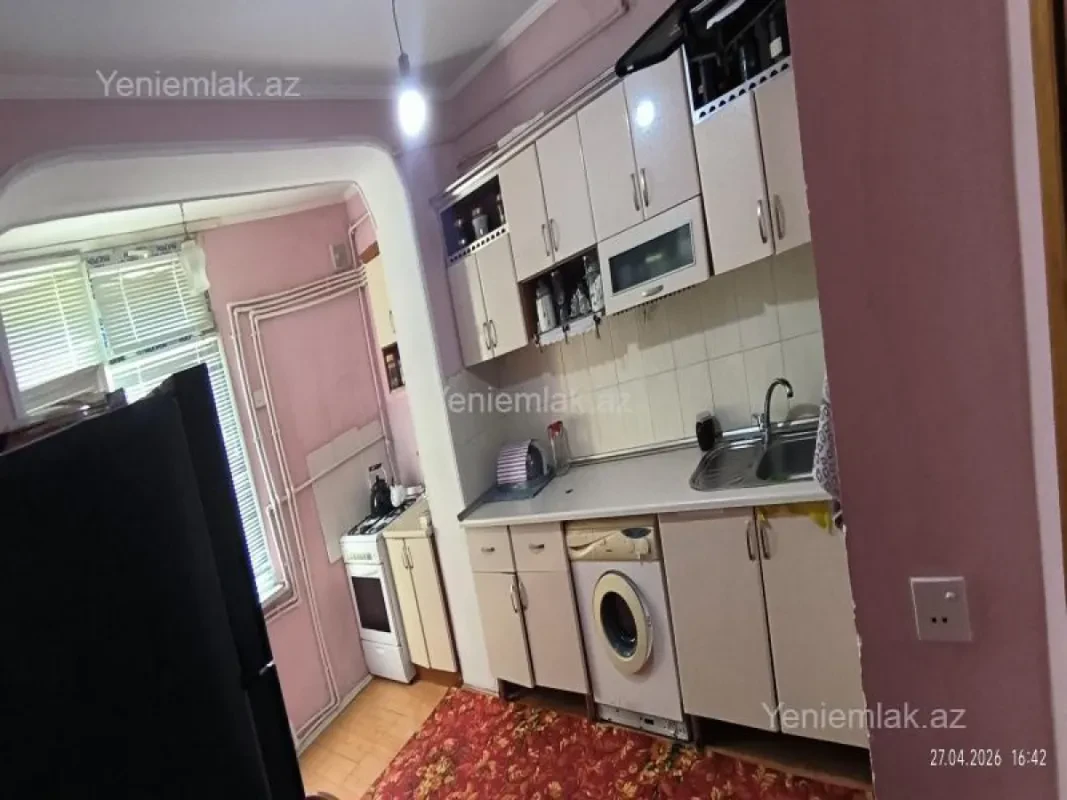 Satılır 2 otaqlı köhnə tikili 65 m²