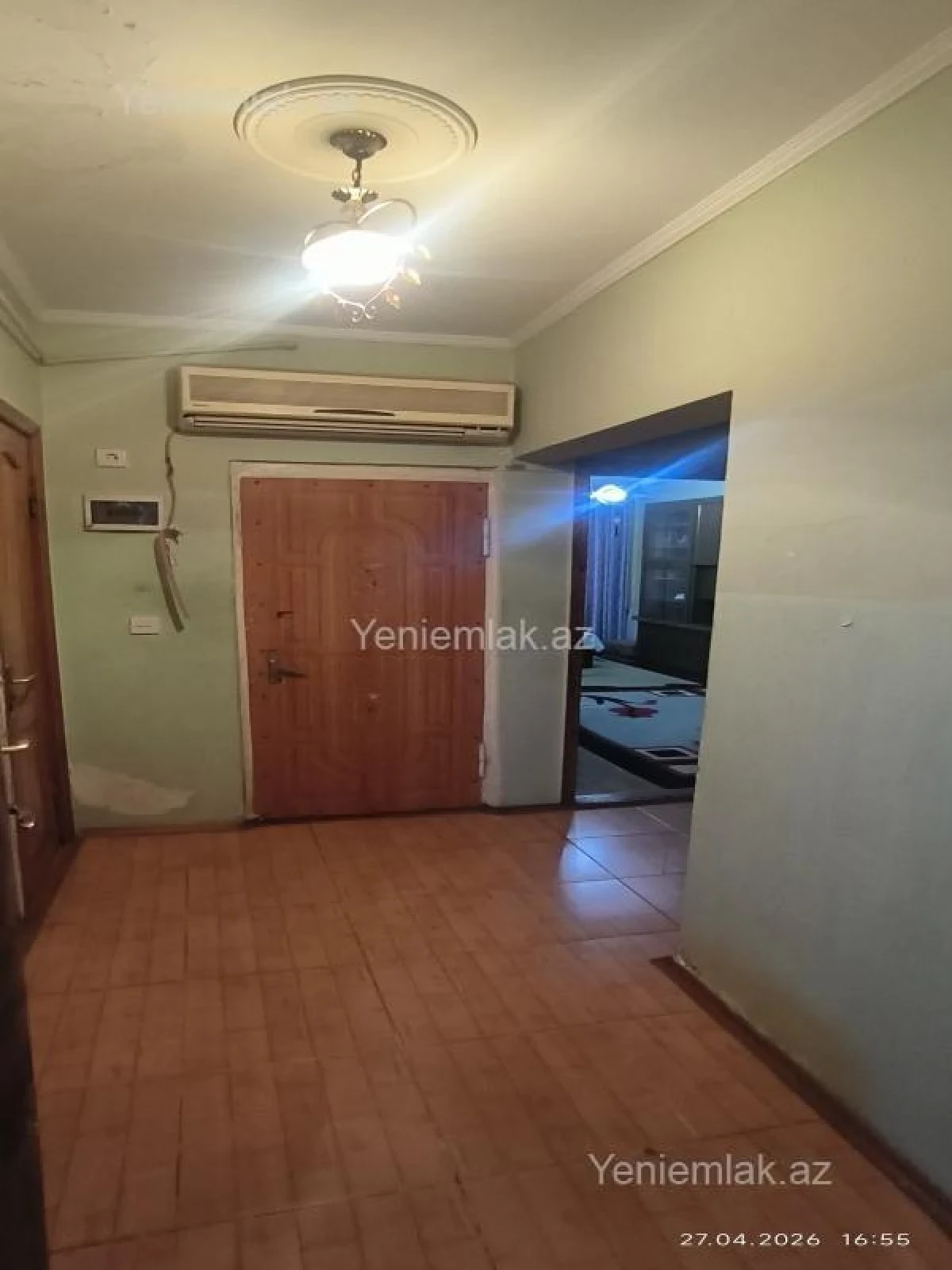 Satılır 2 otaqlı köhnə tikili 65 m²