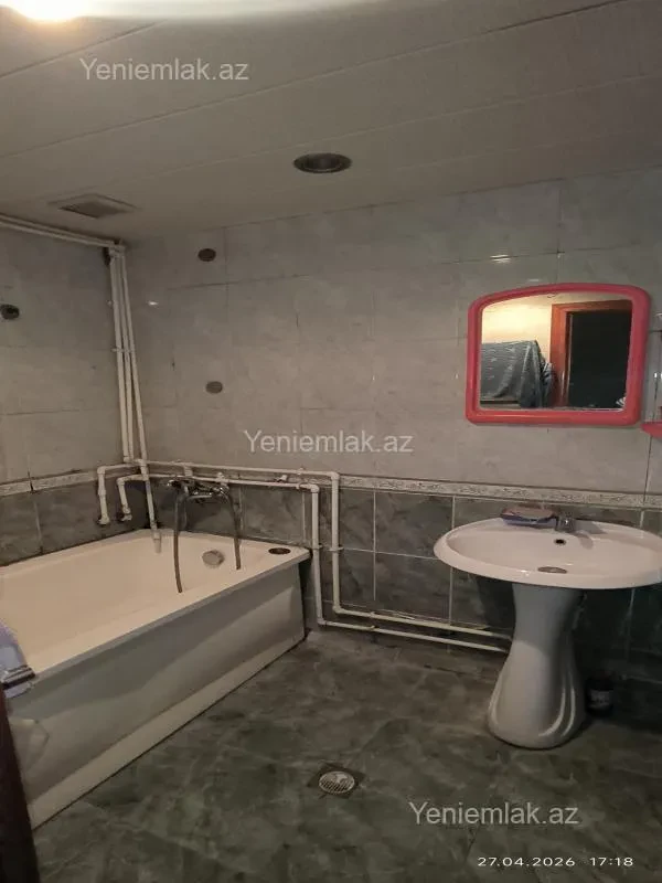 Satılır 2 otaqlı köhnə tikili 65 m²