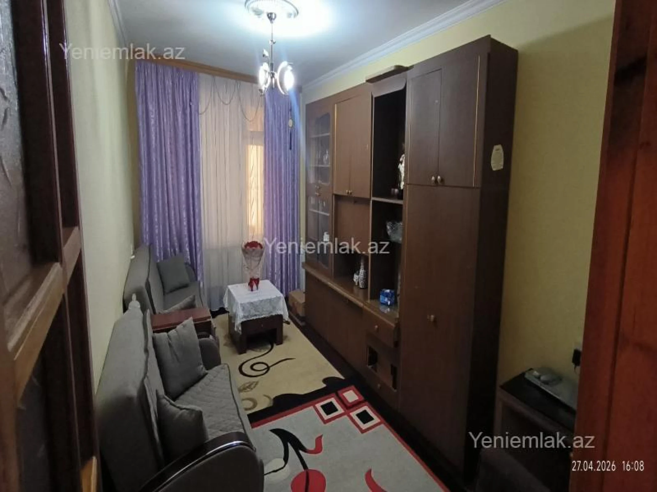Satılır 2 otaqlı köhnə tikili 65 m²