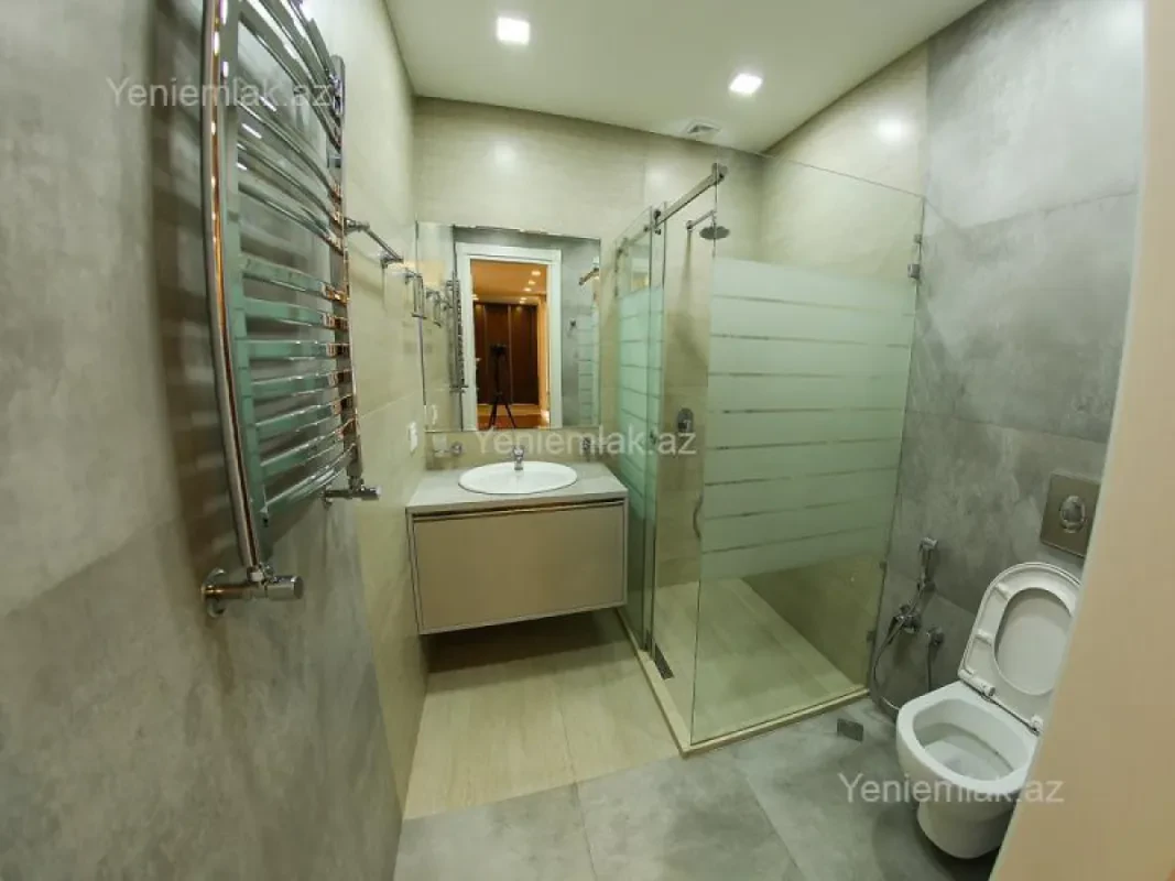 Satılır 6 otaqlı yeni tikili 280.5 m²