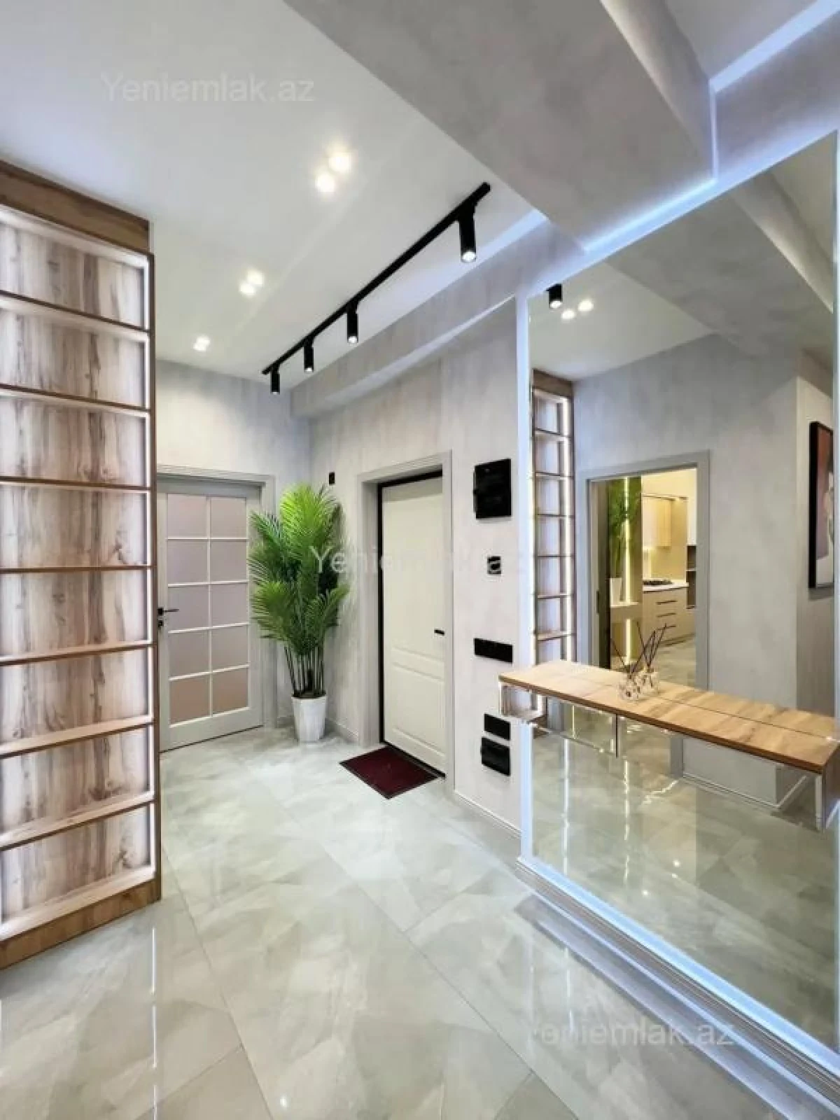 Satılır 2 otaqlı yeni tikili 82 m²
