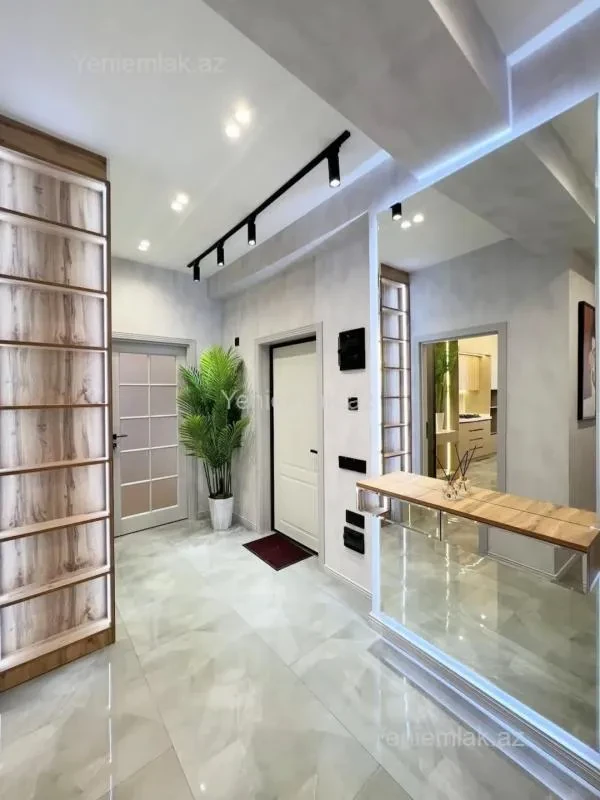 Satılır 2 otaqlı yeni tikili 82 m²