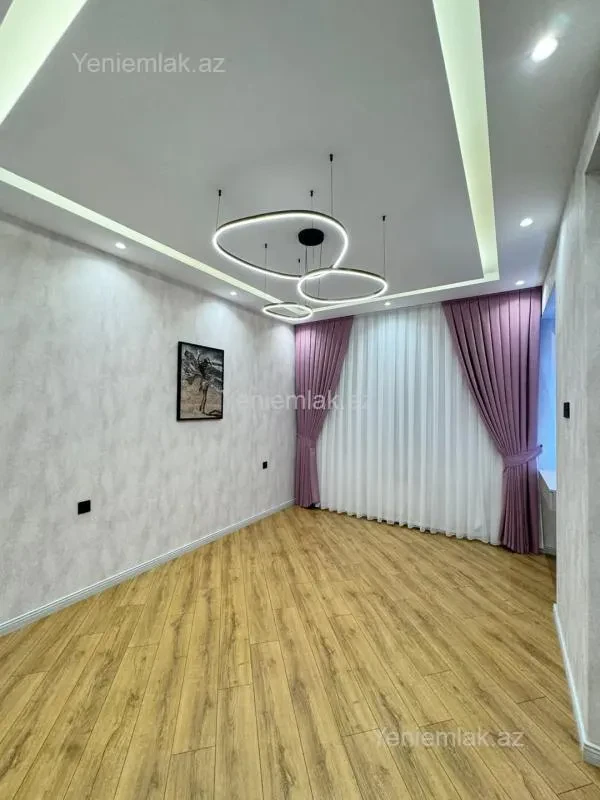 Satılır 2 otaqlı yeni tikili 82 m²