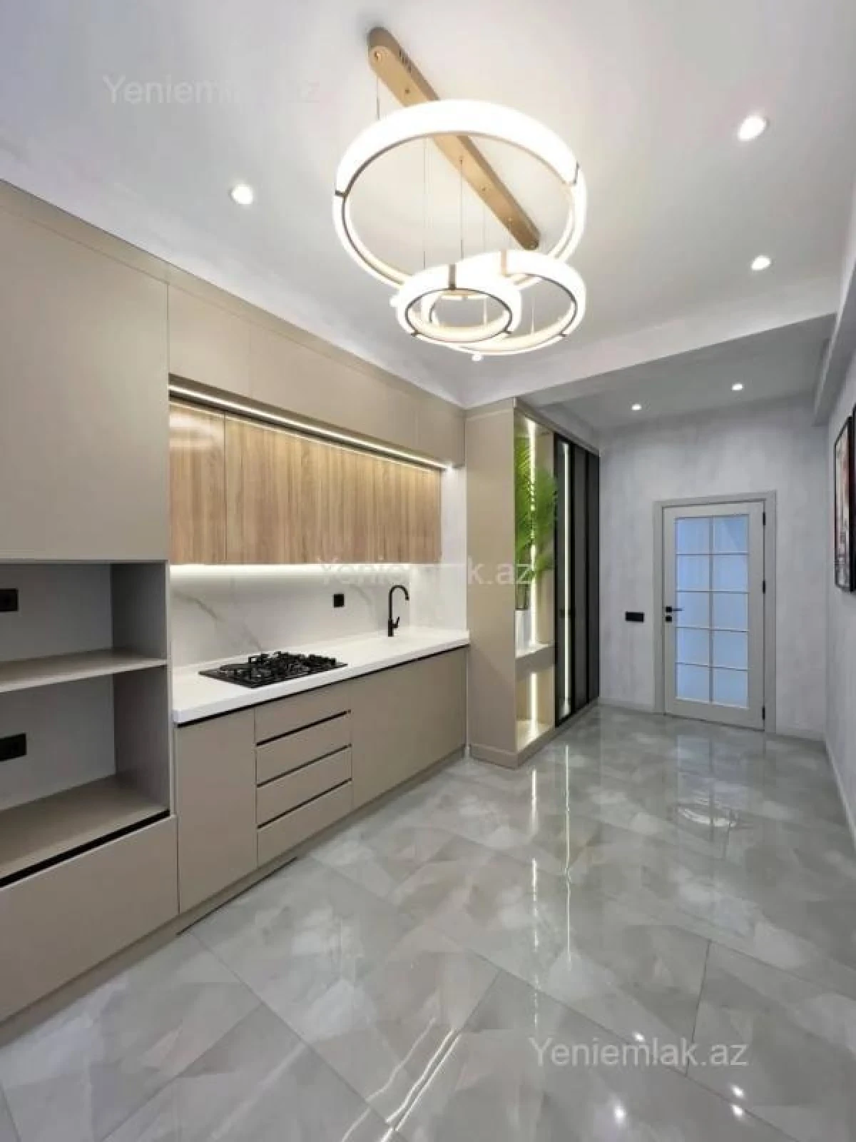 Satılır 2 otaqlı yeni tikili 82 m²