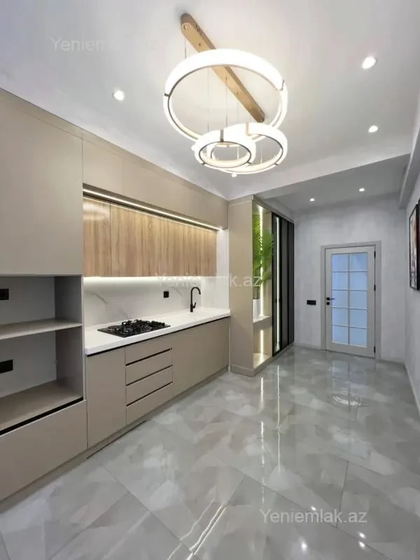 Satılır 2 otaqlı yeni tikili 82 m²