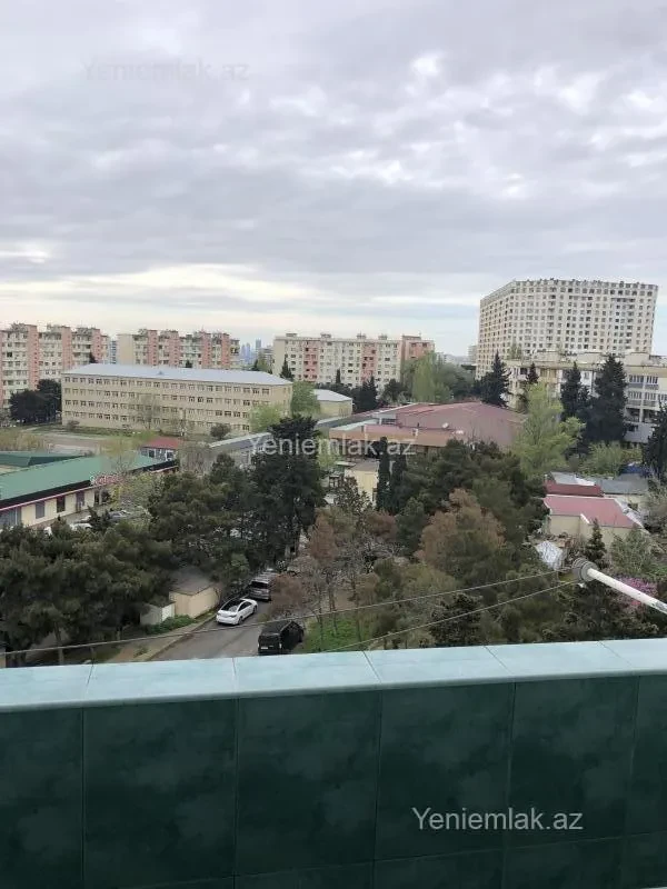 Satılır 3 otaqlı köhnə tikili 80 m²