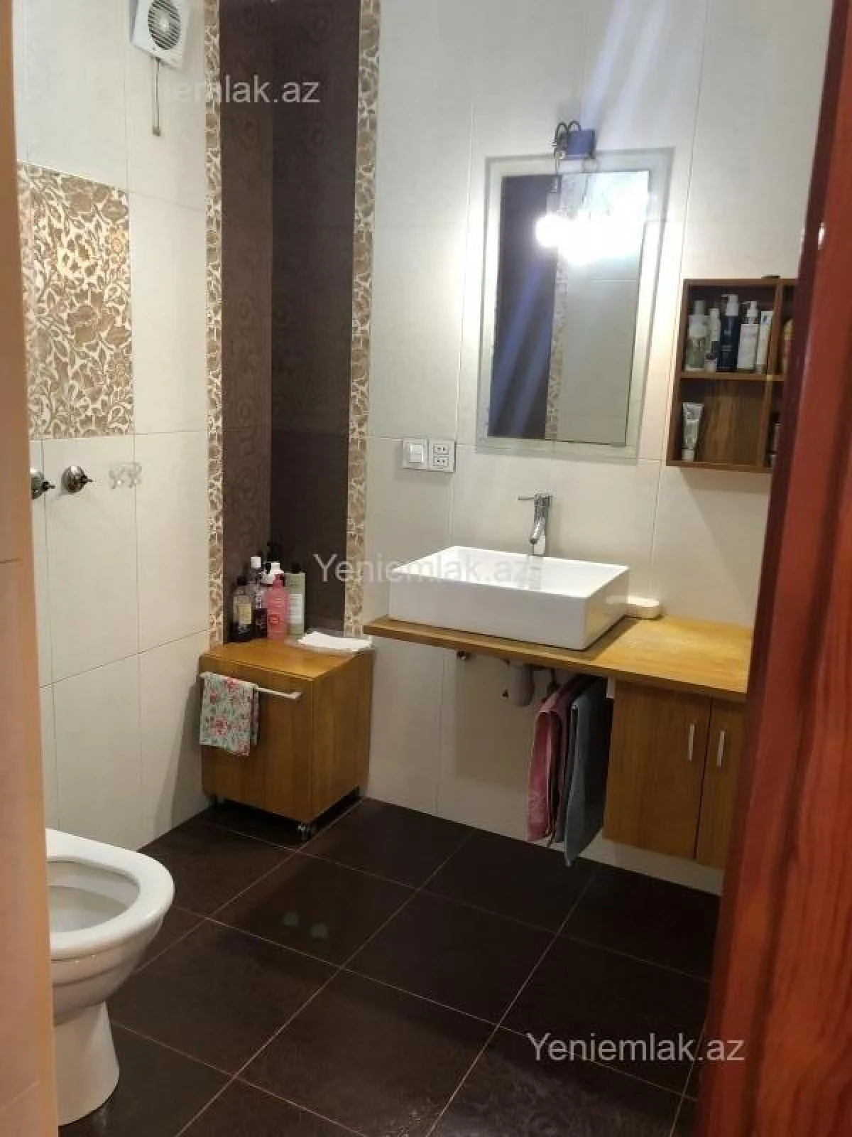 Satılır 3 otaqlı köhnə tikili 80 m²