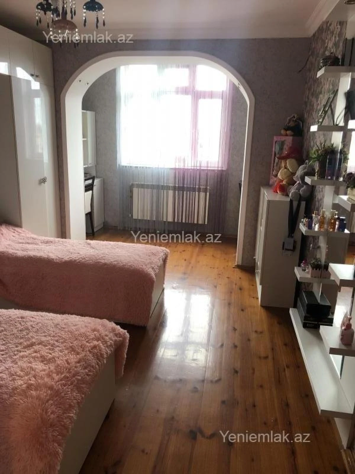 Satılır 3 otaqlı köhnə tikili 80 m²