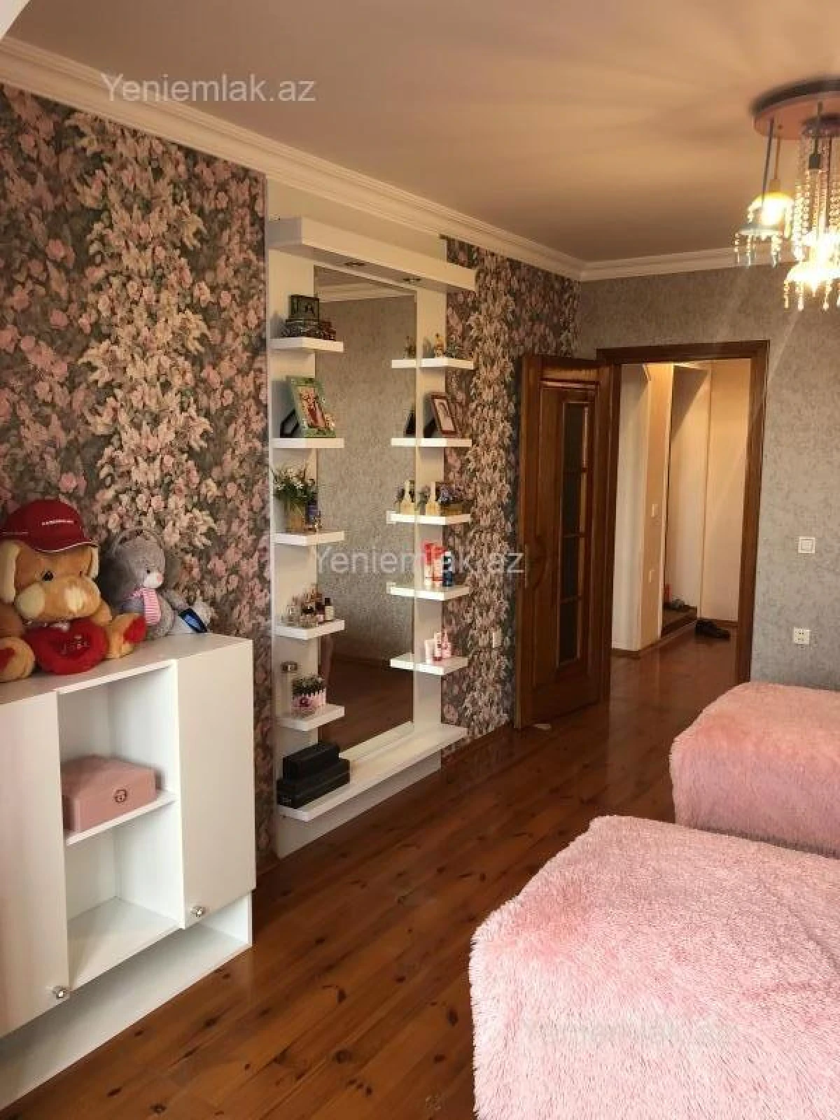 Satılır 3 otaqlı köhnə tikili 80 m²