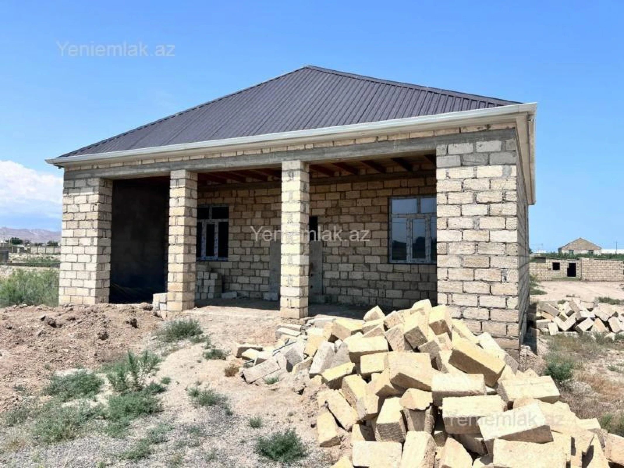 Satılır 3 otaqlı həyət evi 100 m²