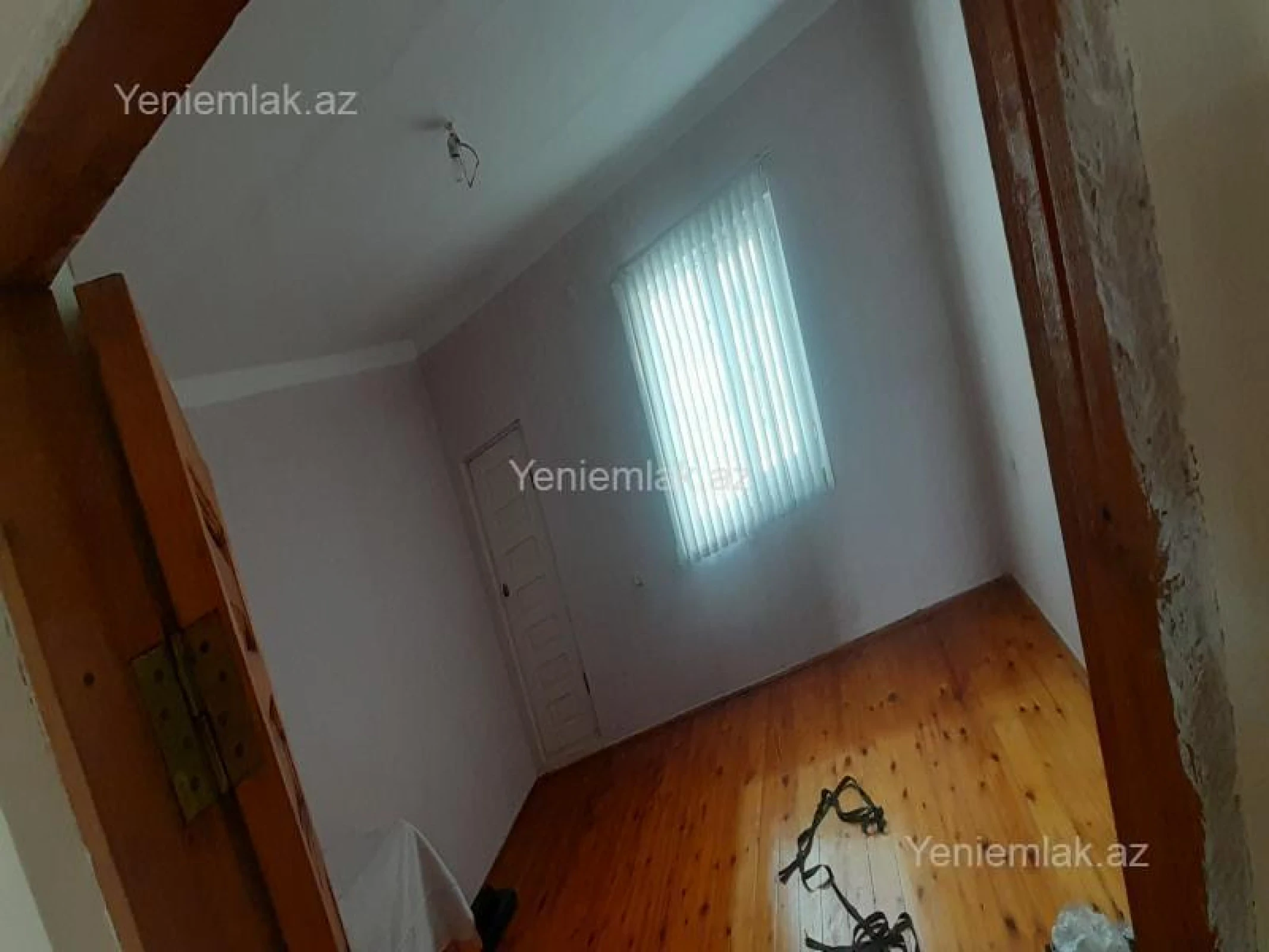 Satılır 5 otaqlı həyət evi 200 m²